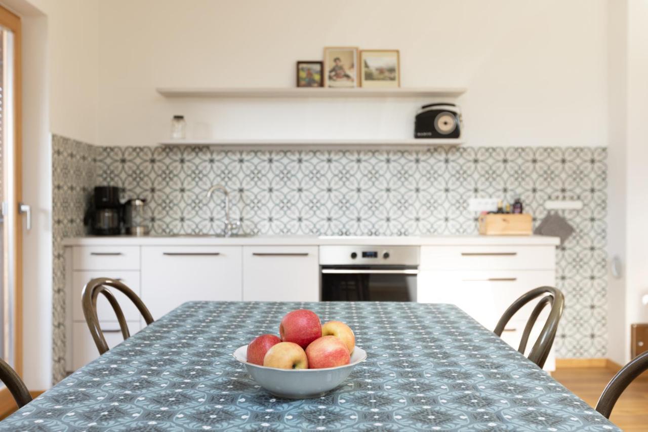 Schoene Wohnung Am Stadtrand Von Meran Valentinhof Kültér fotó